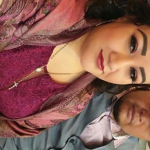 Meet your Posher, Lola